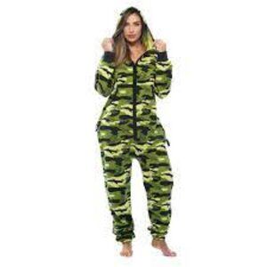 Followme Jumpsuit Pajamas Adult Womens XS One Piece Camo Hooded Zip Closure